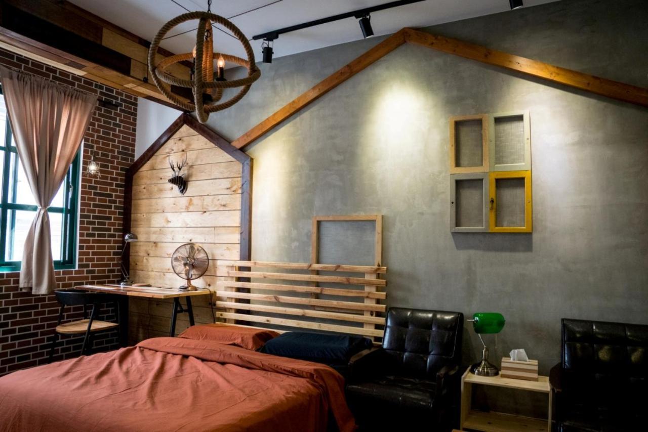 Loft Wo Design Inn Tainan Exteriör bild