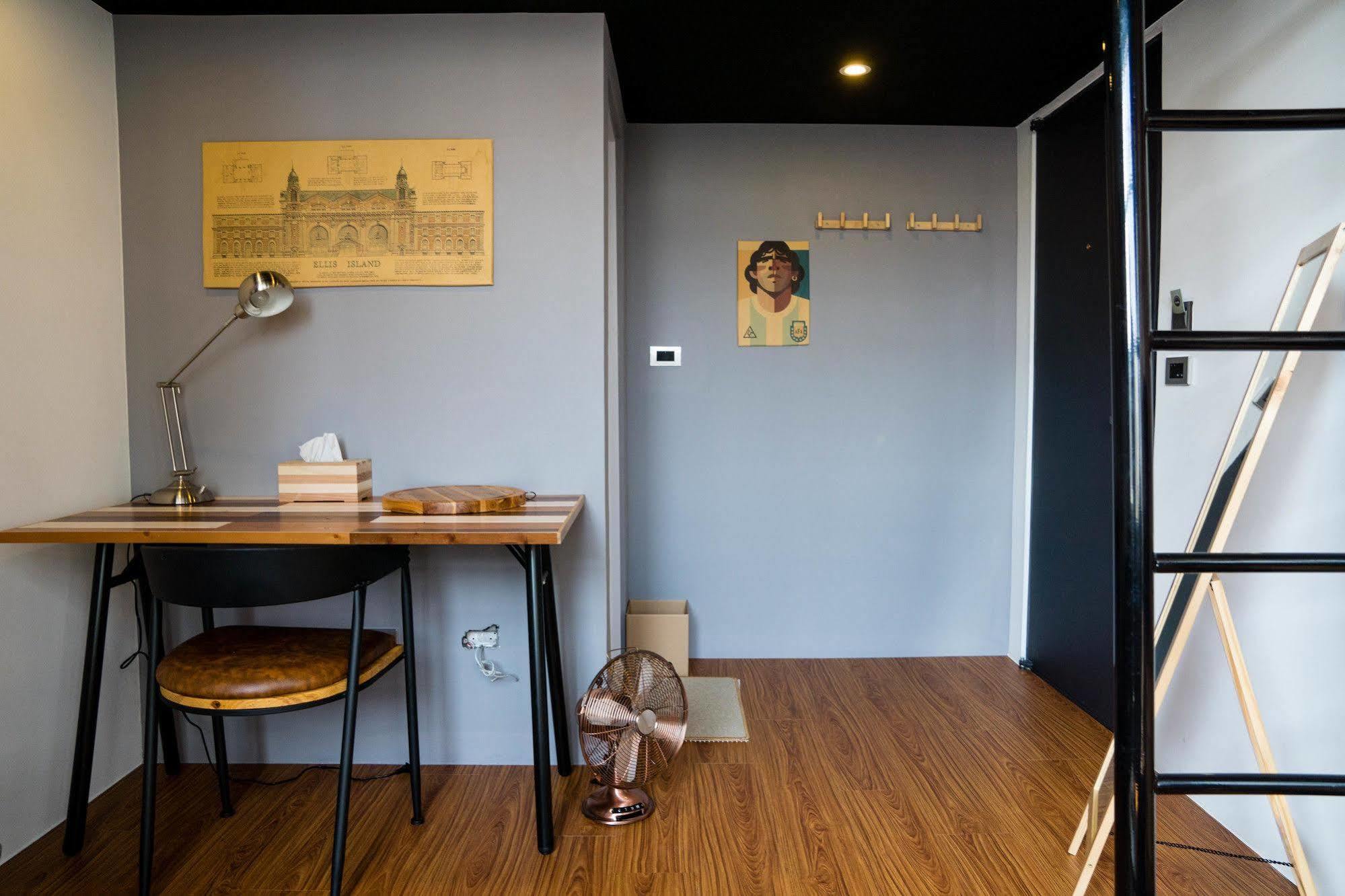 Loft Wo Design Inn Tainan Exteriör bild