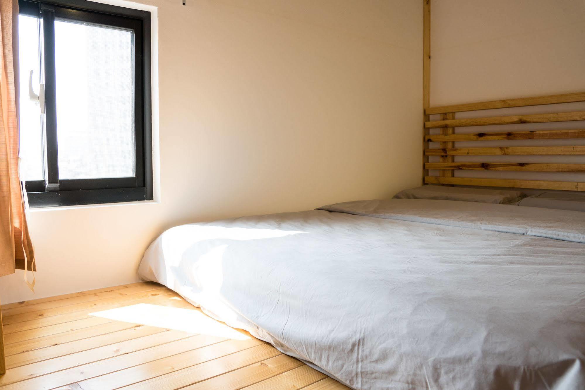 Loft Wo Design Inn Tainan Exteriör bild