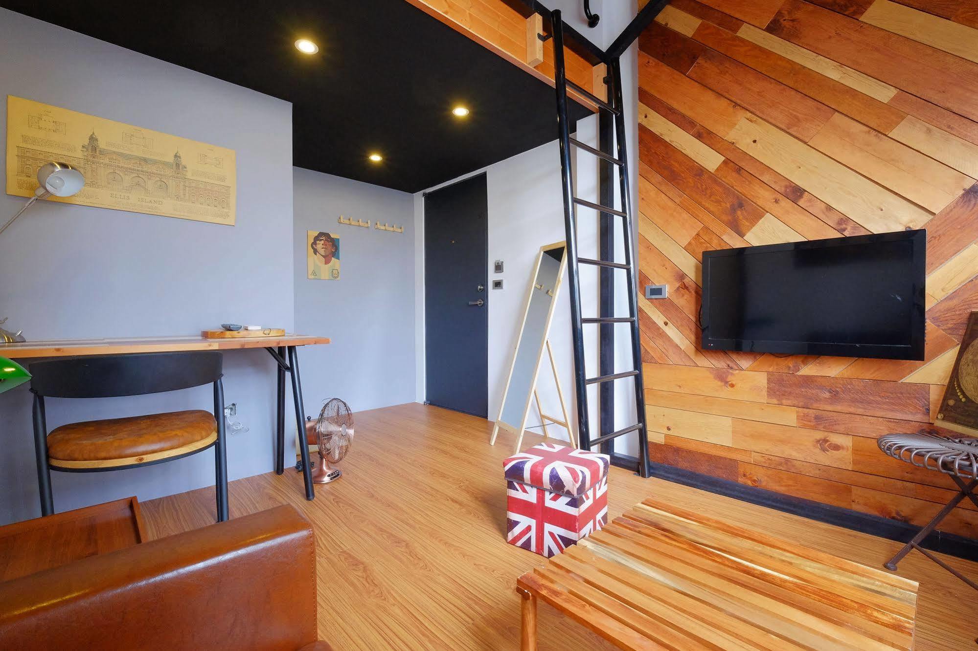 Loft Wo Design Inn Tainan Exteriör bild