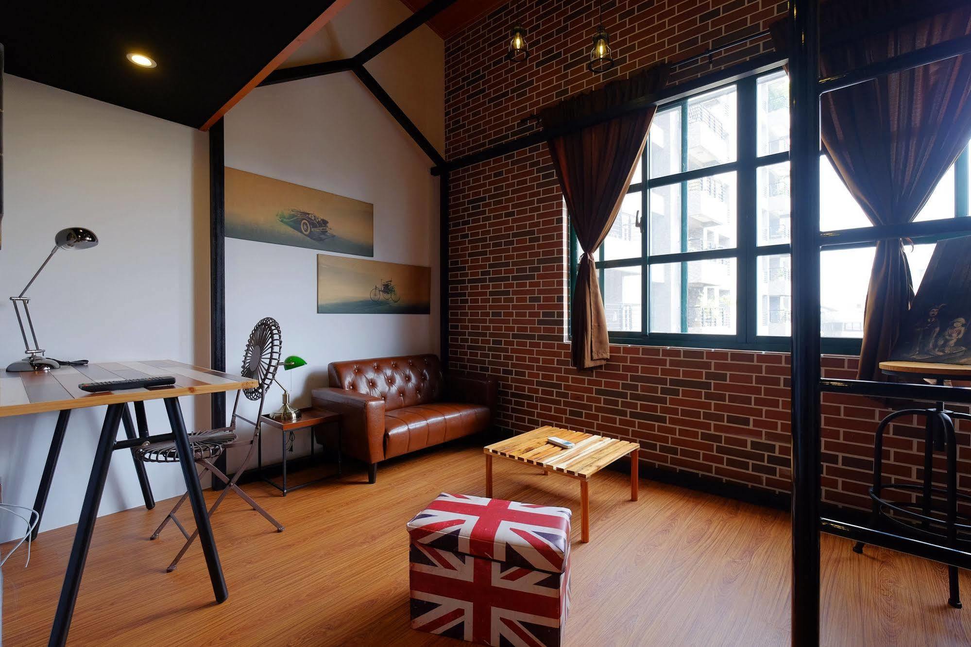 Loft Wo Design Inn Tainan Exteriör bild