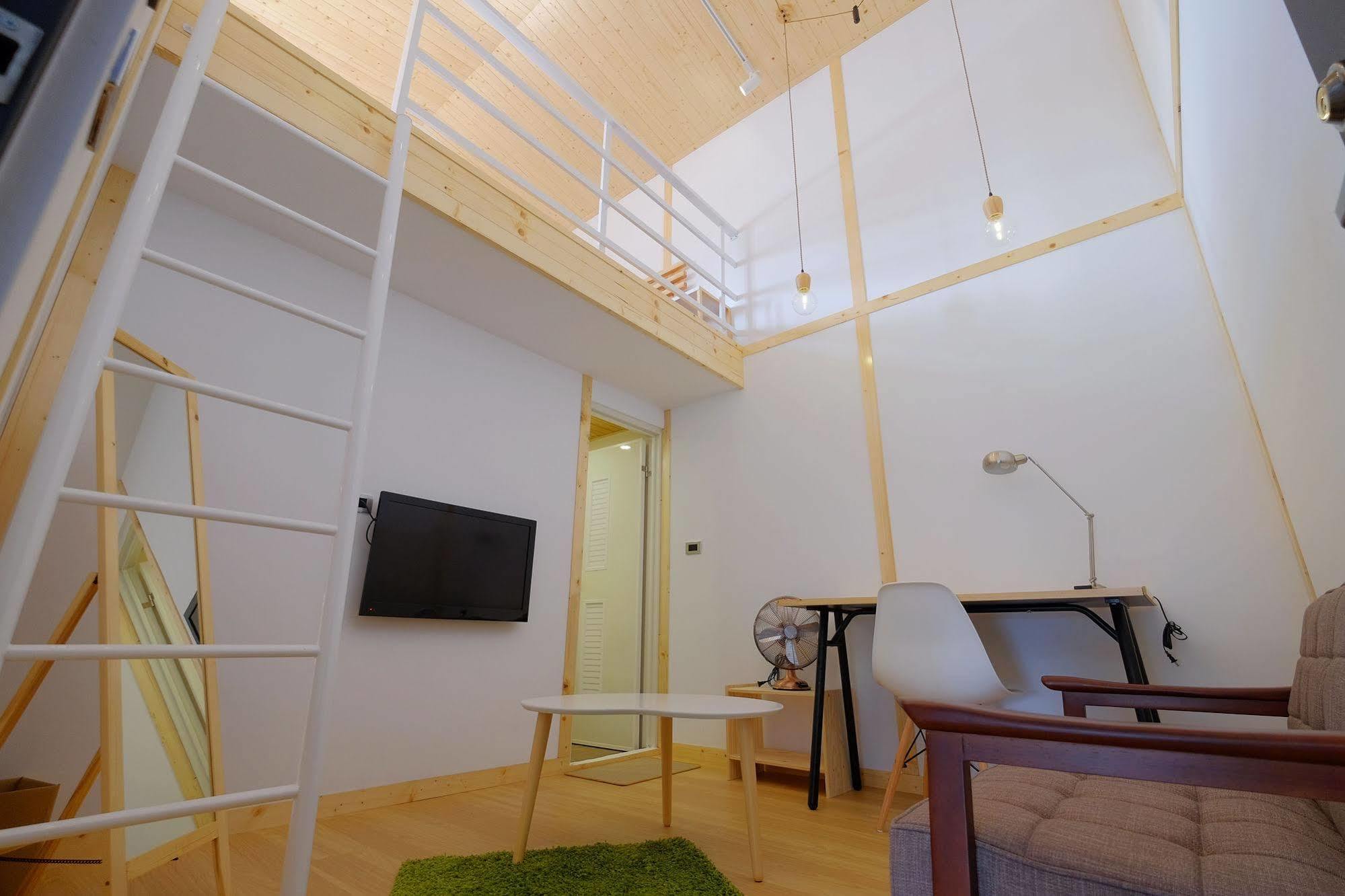 Loft Wo Design Inn Tainan Exteriör bild