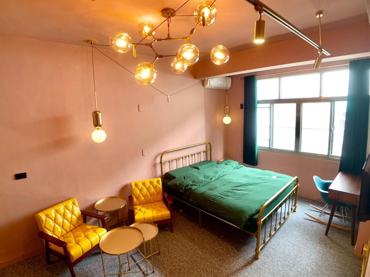 Loft Wo Design Inn Tainan Exteriör bild